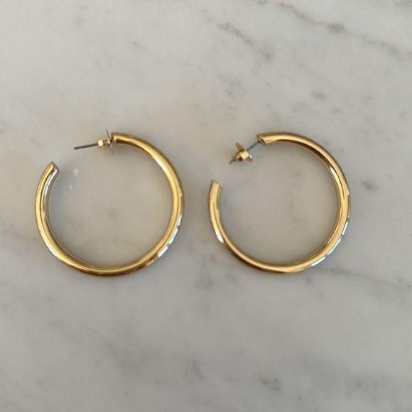 Ana Luisa Medium Gold Hoops - Picture 2 of 3